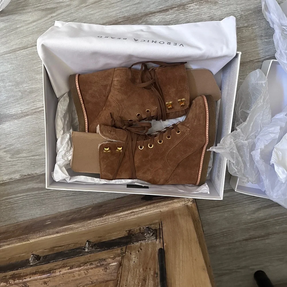 with box Veronica Beard Womens Brown Ananya Shearling Wedge Boots Shoe - Picture 5 of 8